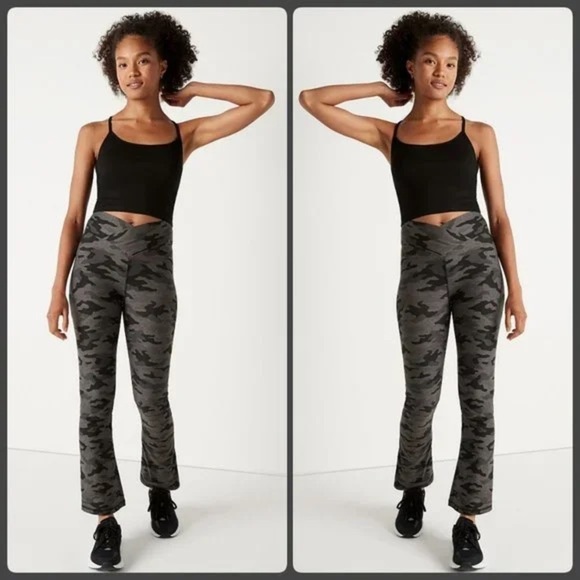 Victoria secret  Black Camouflage Pants - Picture 5 of 10